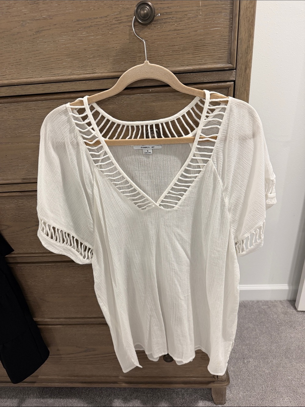 O’Neil Women's Cream Crochet-Trim Swim Cover-Up